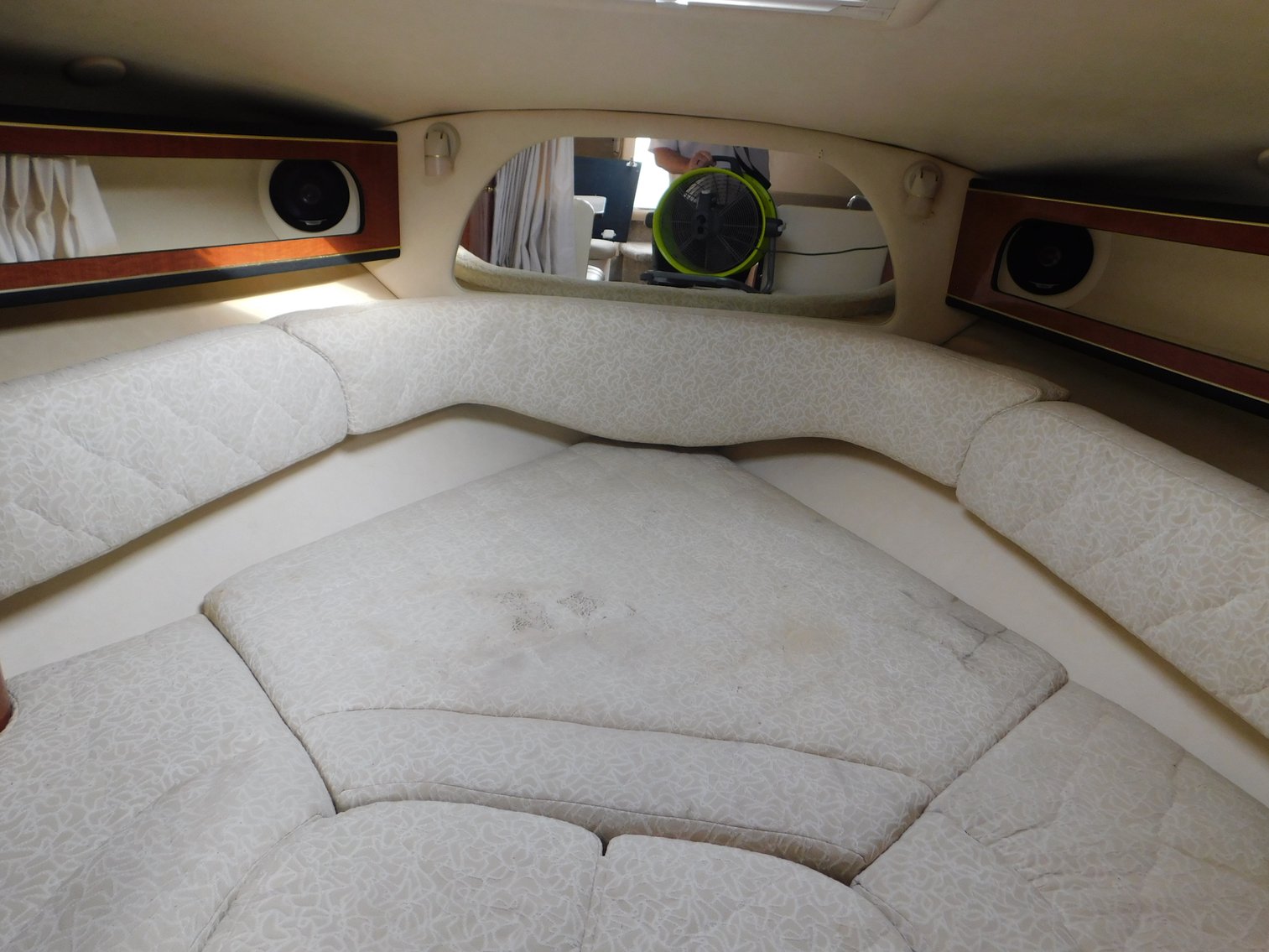 Image for 2001 Sea Ray Sundancer w/ 2024 Tarp Trailer