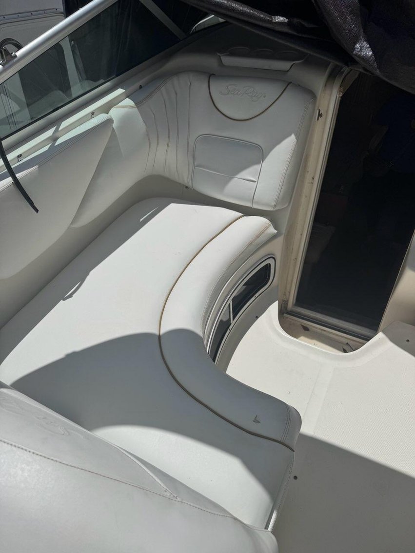 Image for 2001 Sea Ray Sundancer w/ 2024 Tarp Trailer