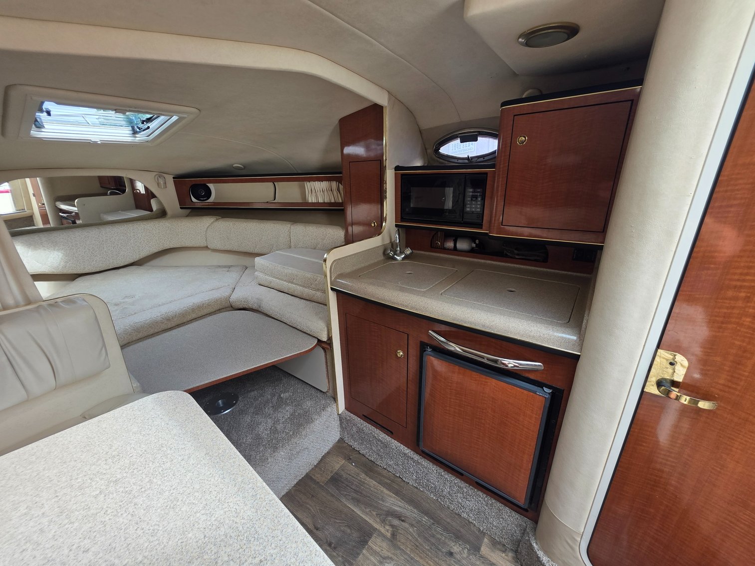 Image for 2001 Sea Ray Sundancer w/ 2024 Tarp Trailer