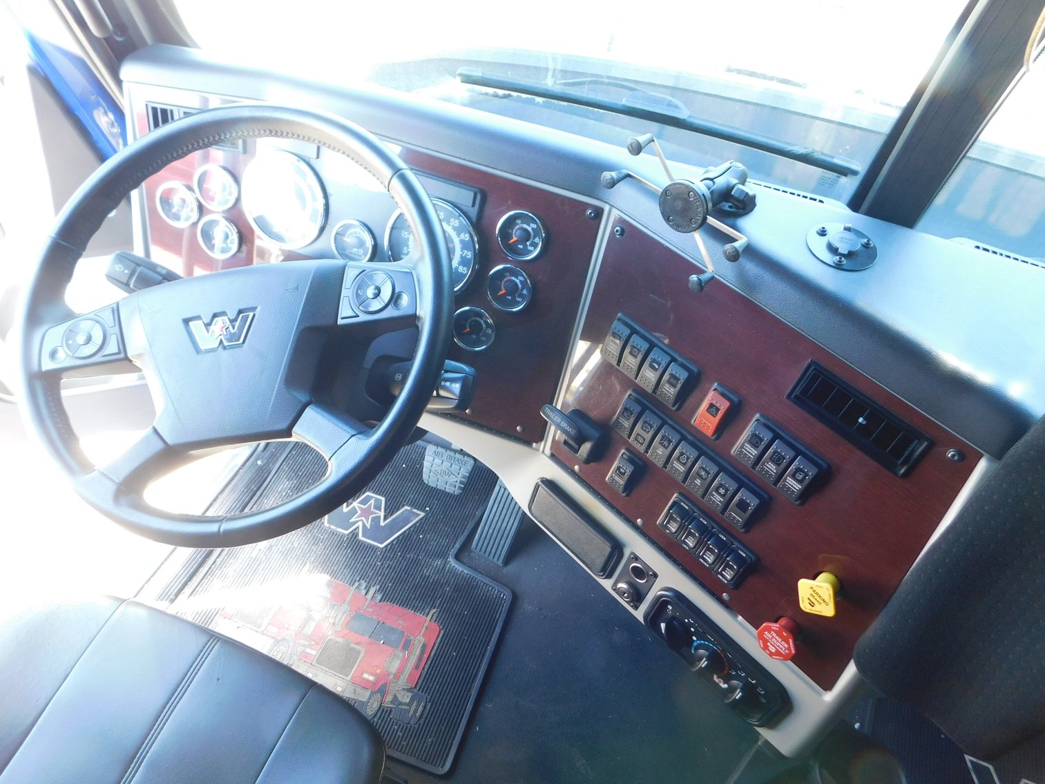 Image for 2019 Western Star 5700 XE Set Back Axle w/Sleeper