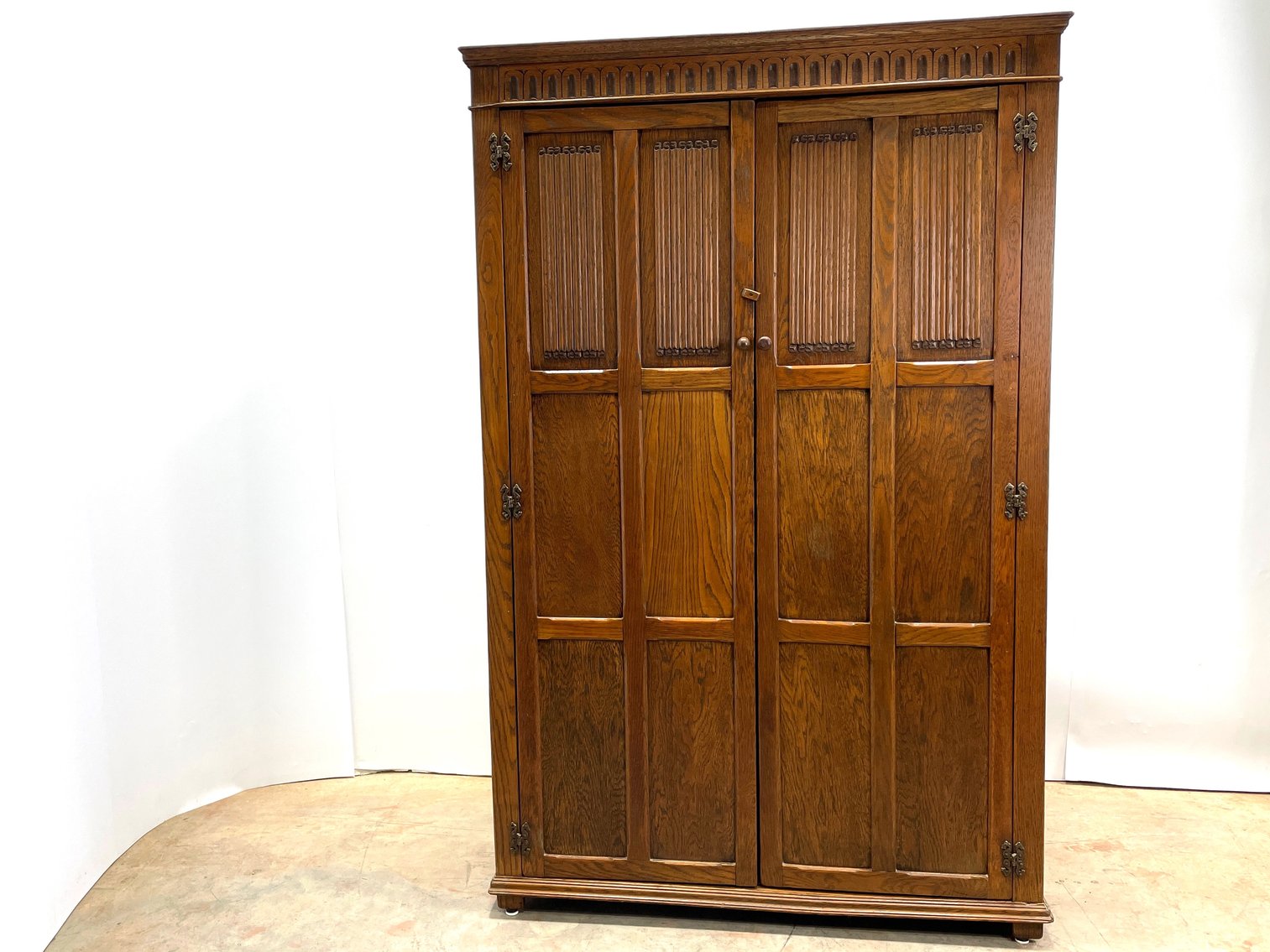 Image for Spring Multi-Consignor Gallery Auction