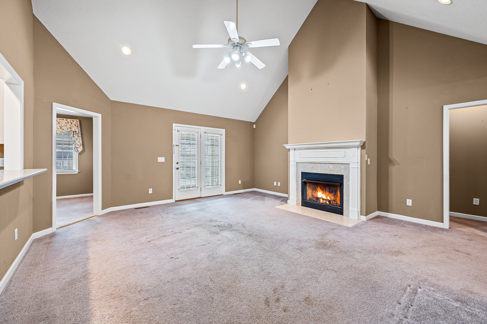 Image for 26-002_Real Estate Auction: 7 Brook Laurel Lane