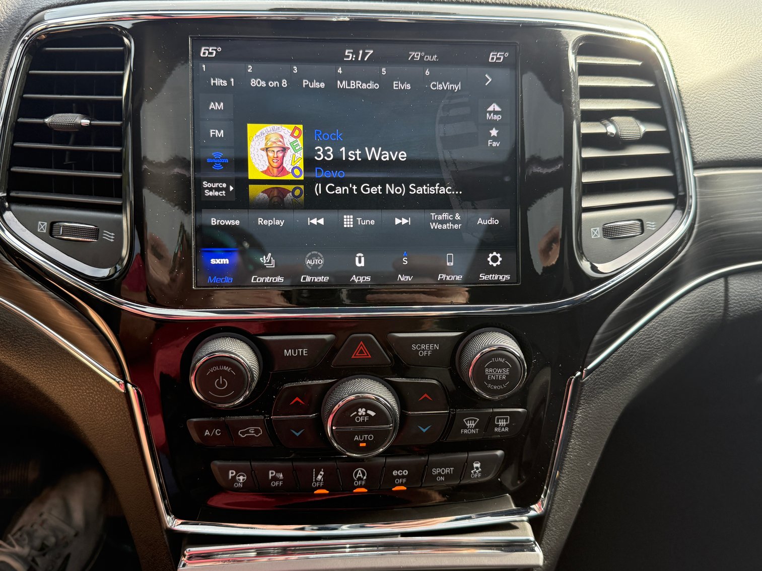 Image for 2022 Jeep Grand Cherokee Limited – Company Vehicle w/ Tow Package & Panoramic Roof