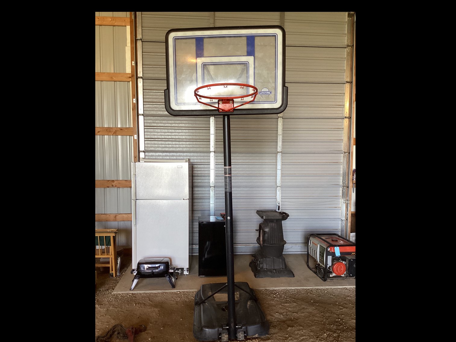 Image for Michaels Downsizing Online Auction Glendive MT
