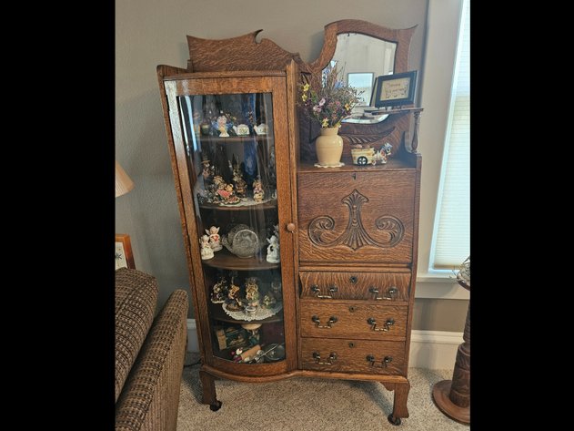 Image for Margie Deseth Estate Online Auction