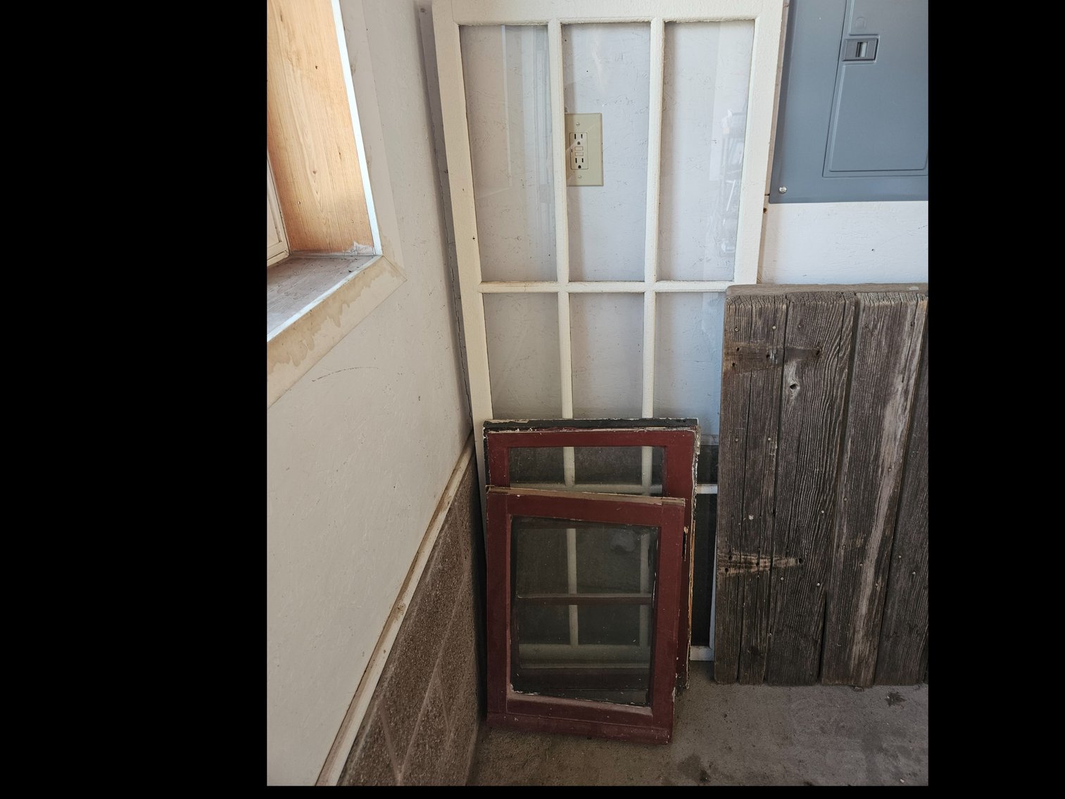 Image for Margie Deseth Estate Online Auction