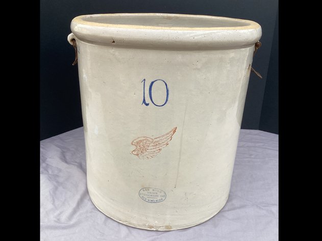 Image for Myran And Guest Downsizing Online Auction