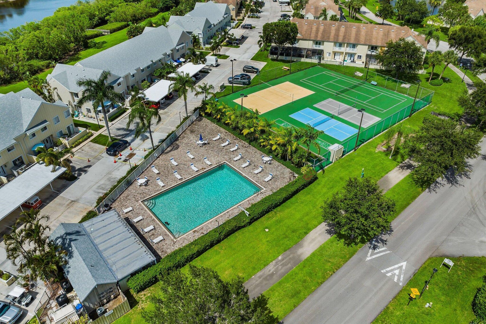 Image for Quintessential Florida Living at ABSOLUTE AUCTION!