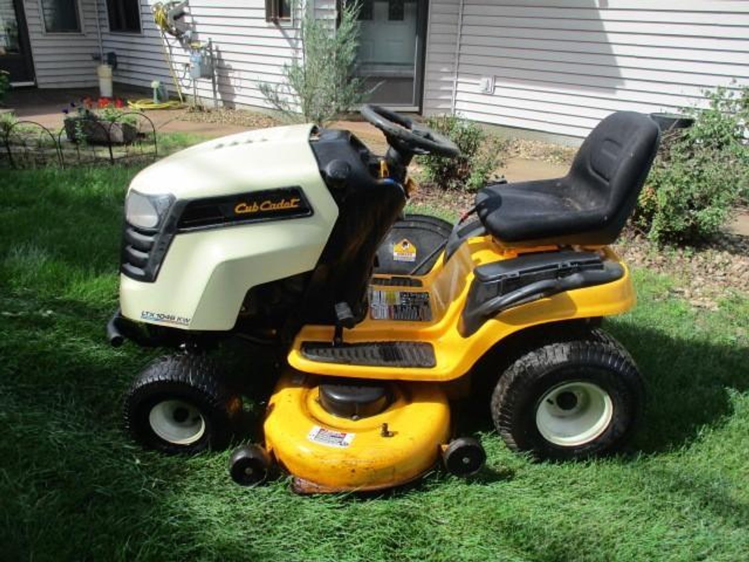 Image for Jack & Kathy Kusilek Estate Online Auction