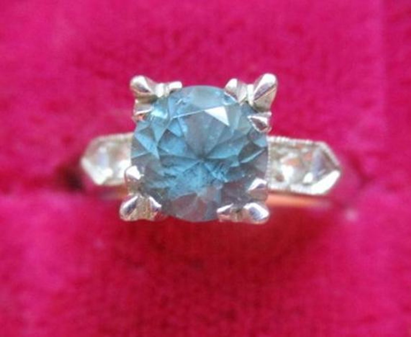 Image for William Moe Estate Jewelry #3