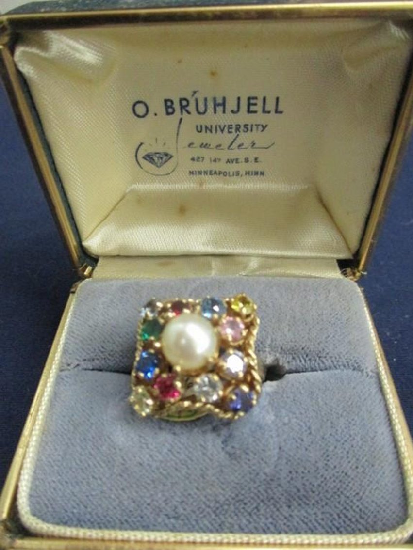 Image for William Moe Estate Jewelry #2