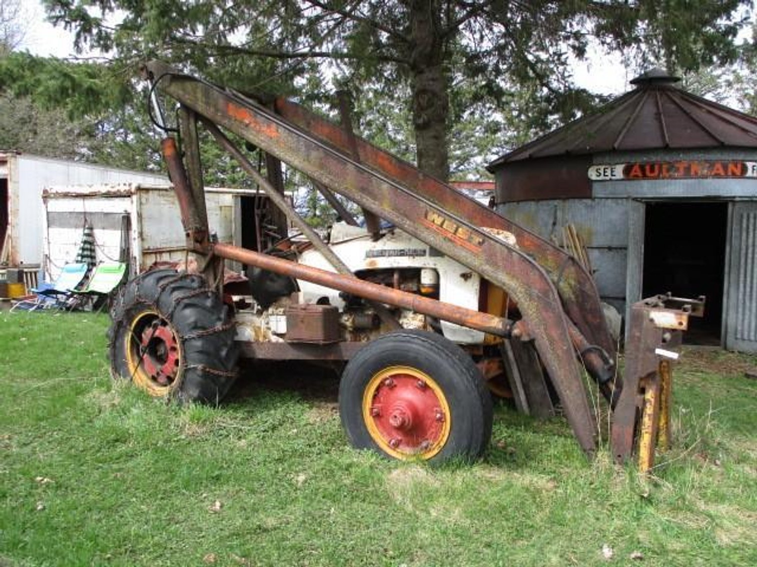Image for Brown Minneapolis Moline, Farm, Tools & Antiques