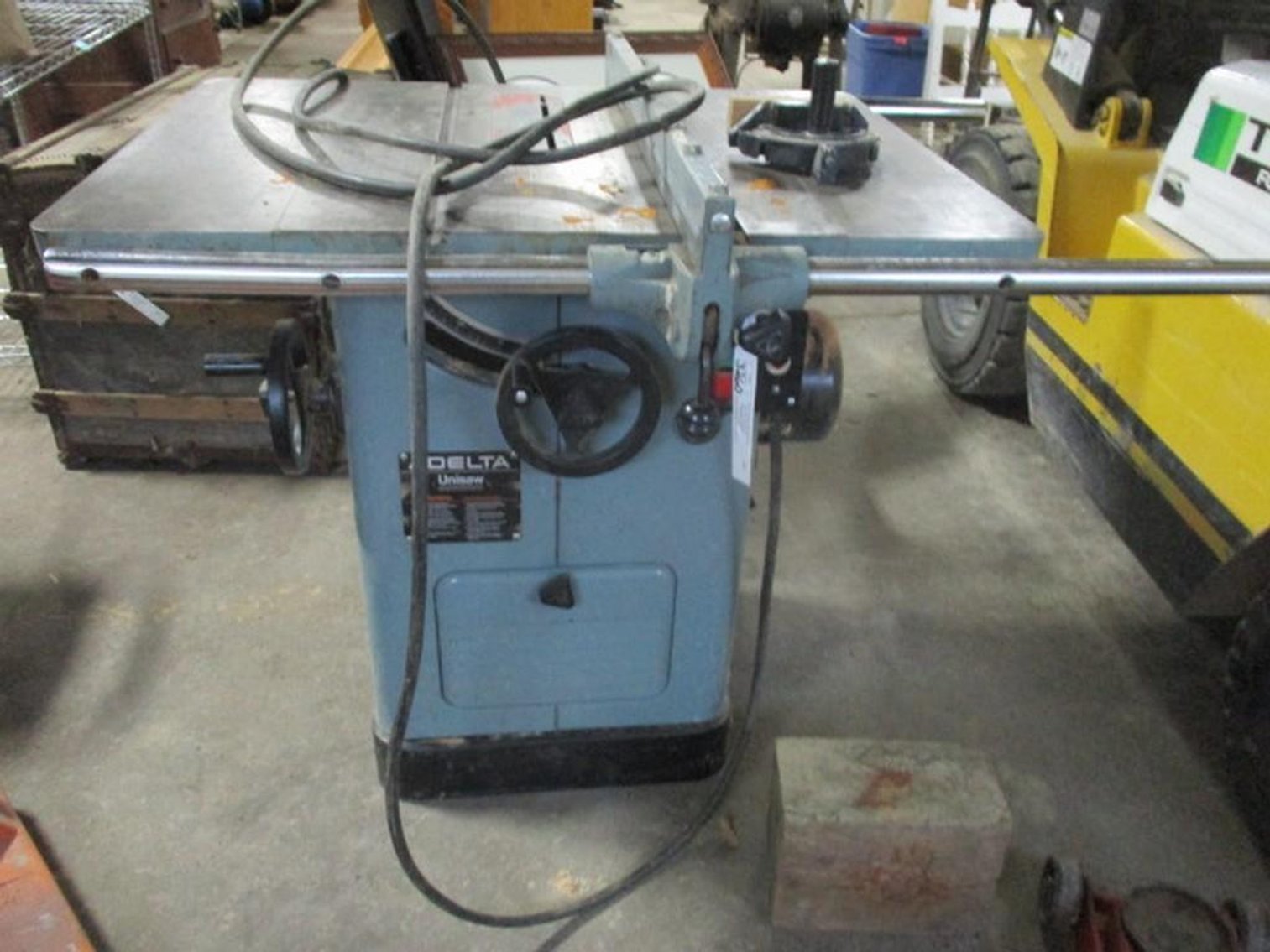 Image for Furniture, Fine glassware and Antiques (pink tag)