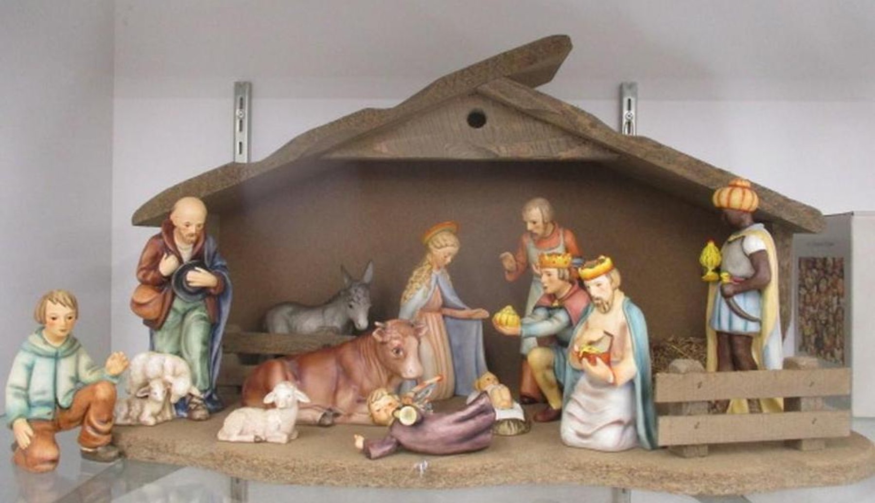 Image for Shirley Hines Estate Dept 56, Hummels  and Collectibles (pink tag)