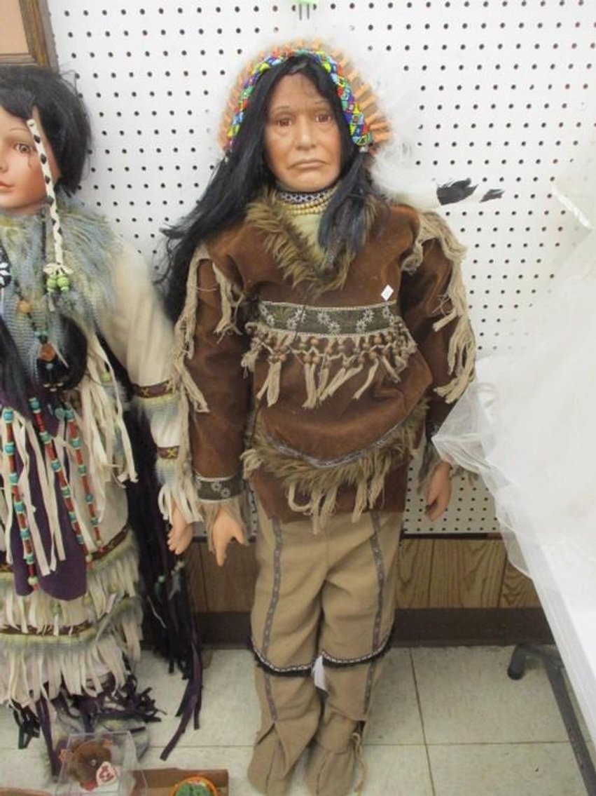 Image for Native American, Flooring, Fine Glassware, Dolls (green tag)