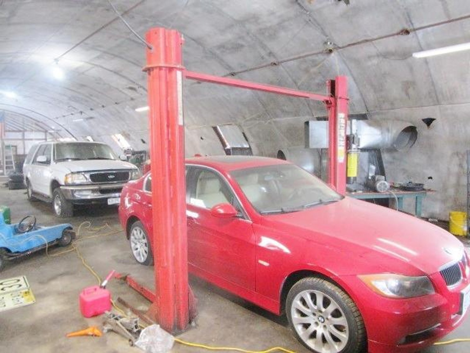 Image for Auto Lift, Vehicles & Campers