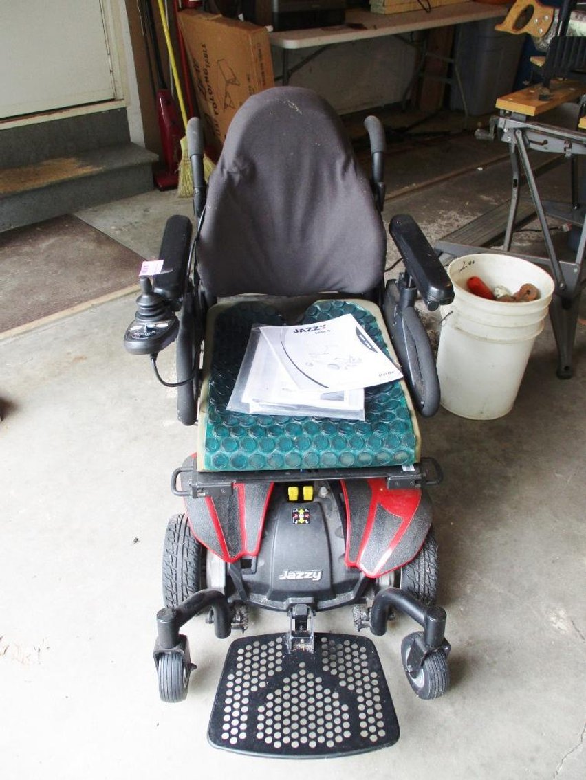 Image for Glenn & Marilyn Johnson Estate - Rubies, Sterling, Dolls, Collectibles & Household