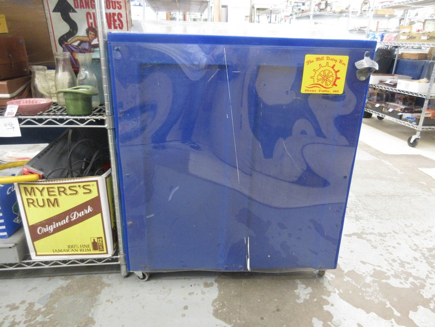 Image for Antiques, Marked Jewelry and Collectible (pink)