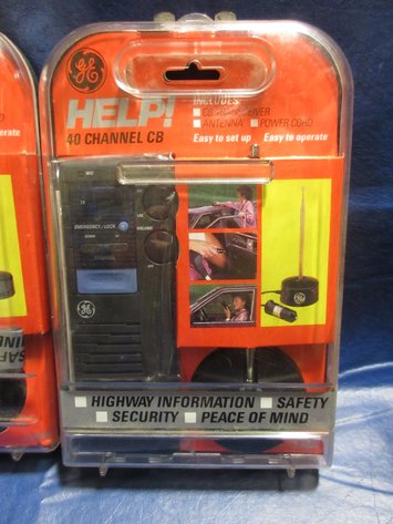 Image for (2) GE 40 channel CB 2-way radios