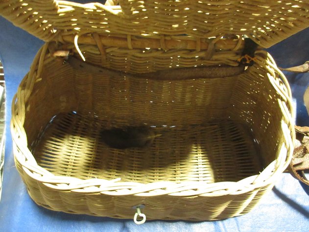 Image for Vintage wicker fishing creel basket