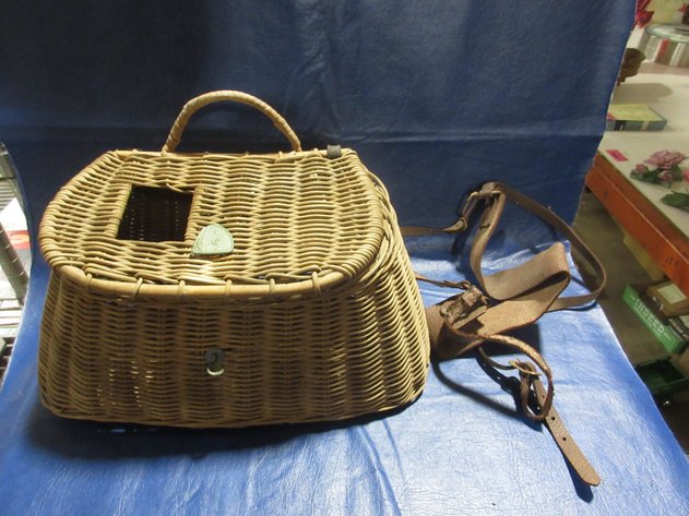 Image for Vintage wicker fishing creel basket