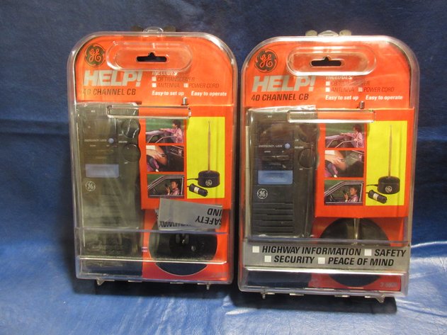 Image for (2) GE 40 channel CB 2-way radios