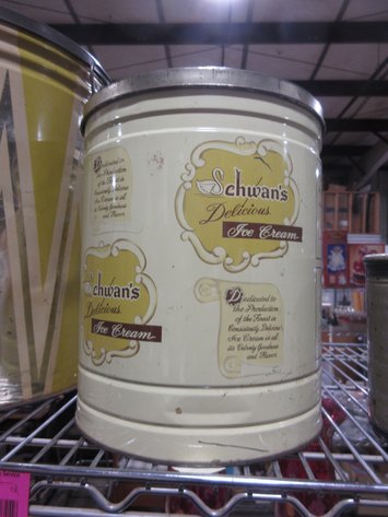 Image for (2) Vintage Tins with lids