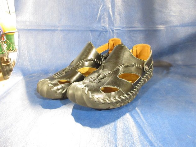 Image for E CEKeugo leather shoes