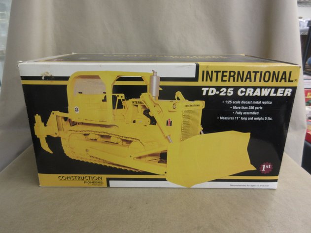 Private Collection-Die-cast and Antiques (blue tag)