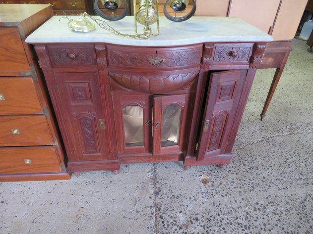 Image for June 4, 2025 Antique and Collectible Sale