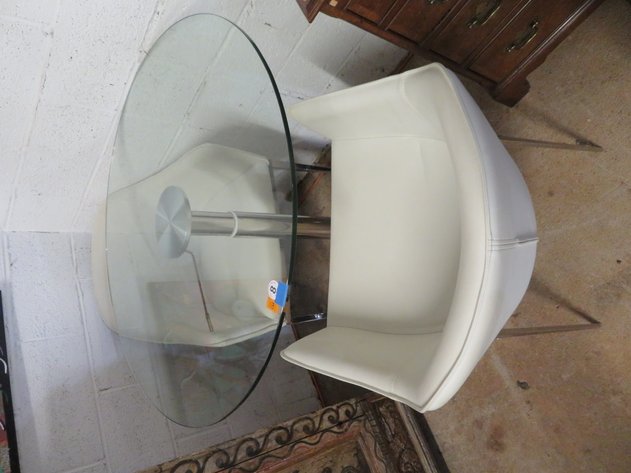 Fantastic Furniture and Collectible Sale!