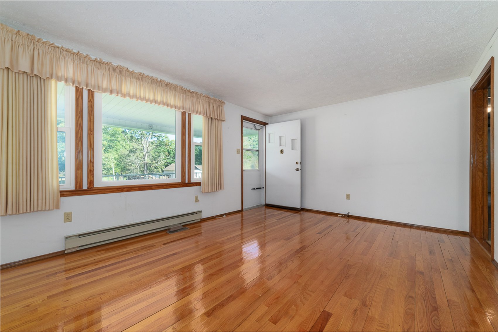 Image for Brick Ranch Home in Crows, Va – Online Only Auction