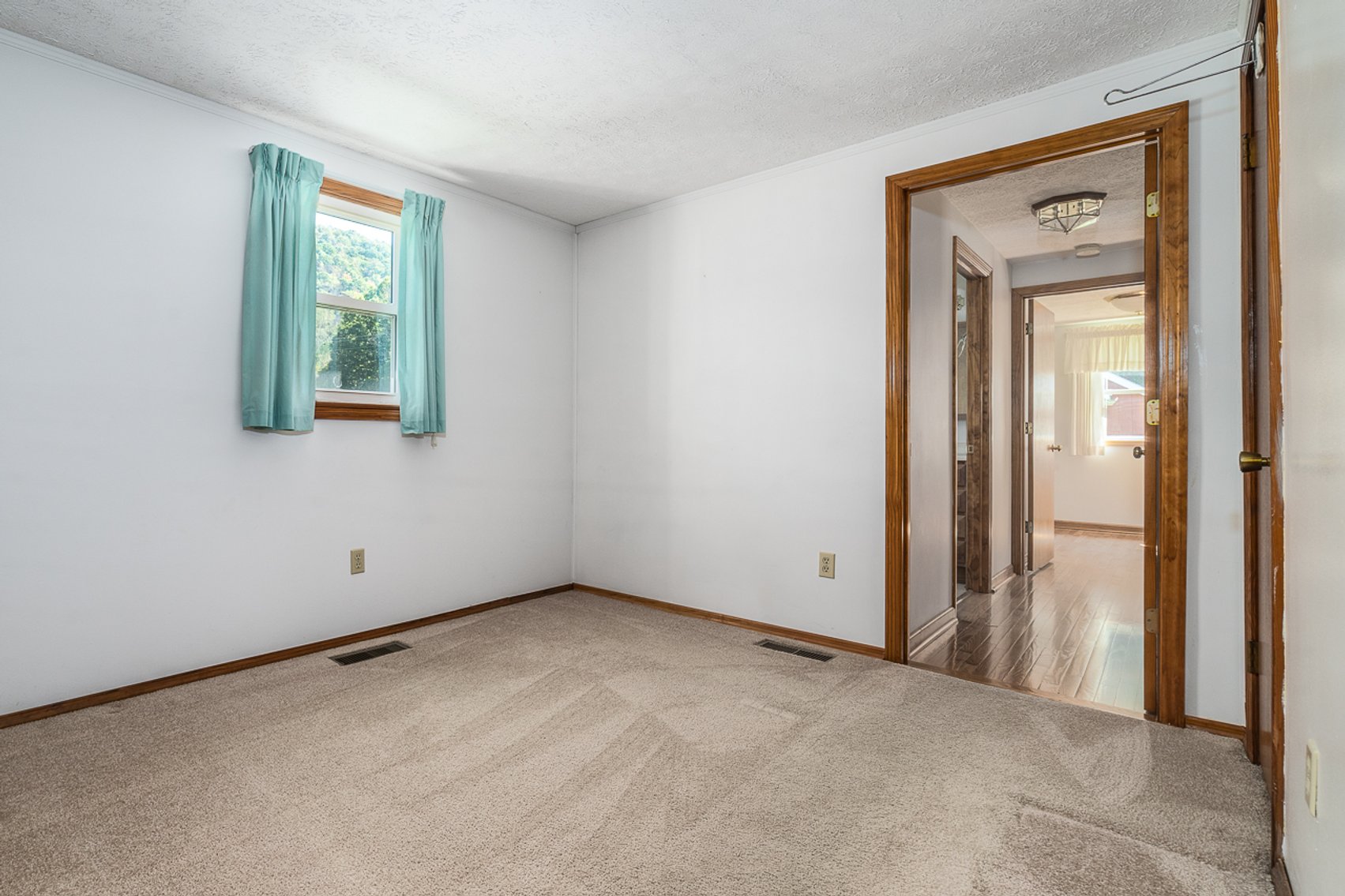 Image for Brick Ranch Home in Crows, Va – Online Only Auction