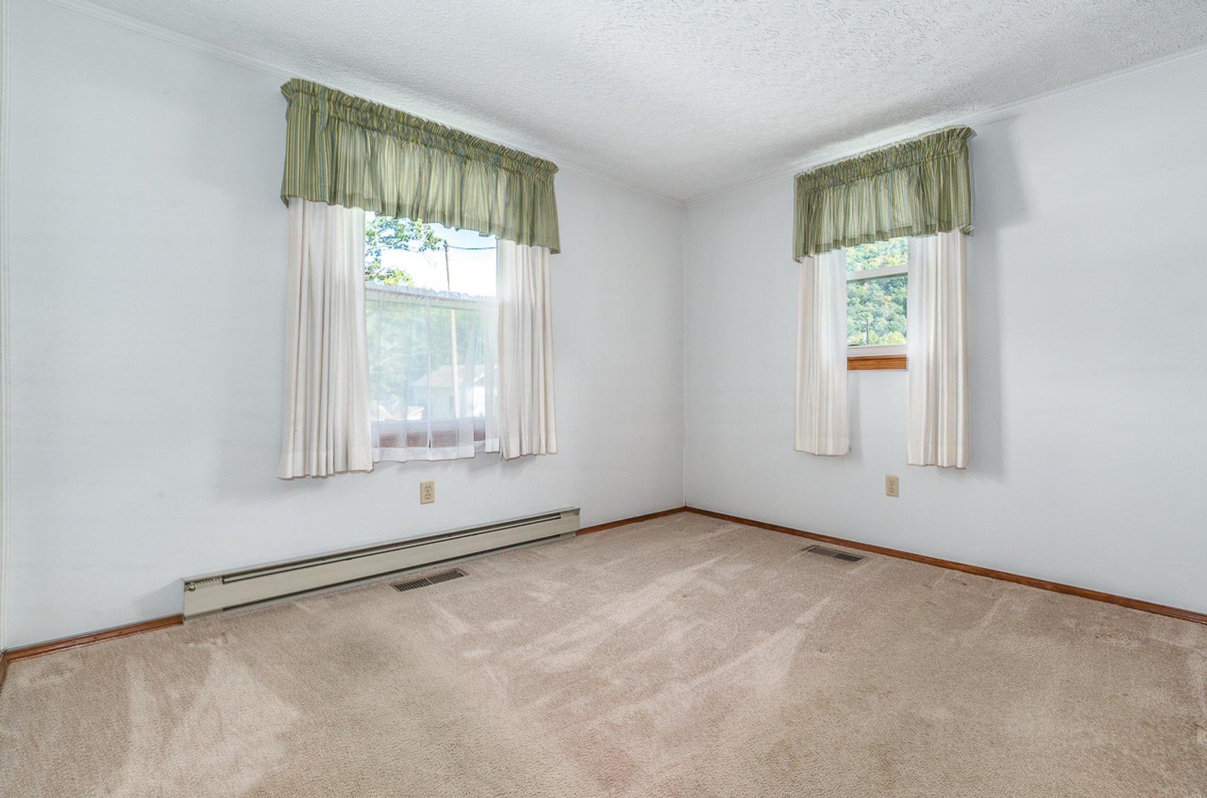 Image for Brick Ranch Home in Crows, Va – Online Only Auction