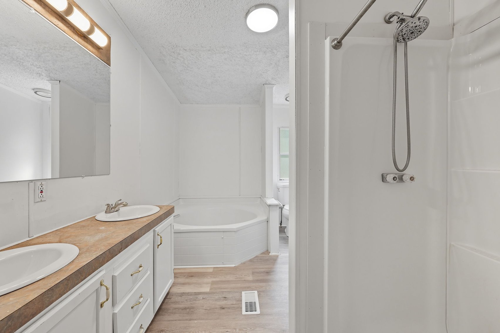 Image for SOLD: $330,000 — 32% Increase Over 2023 Purchase Price!