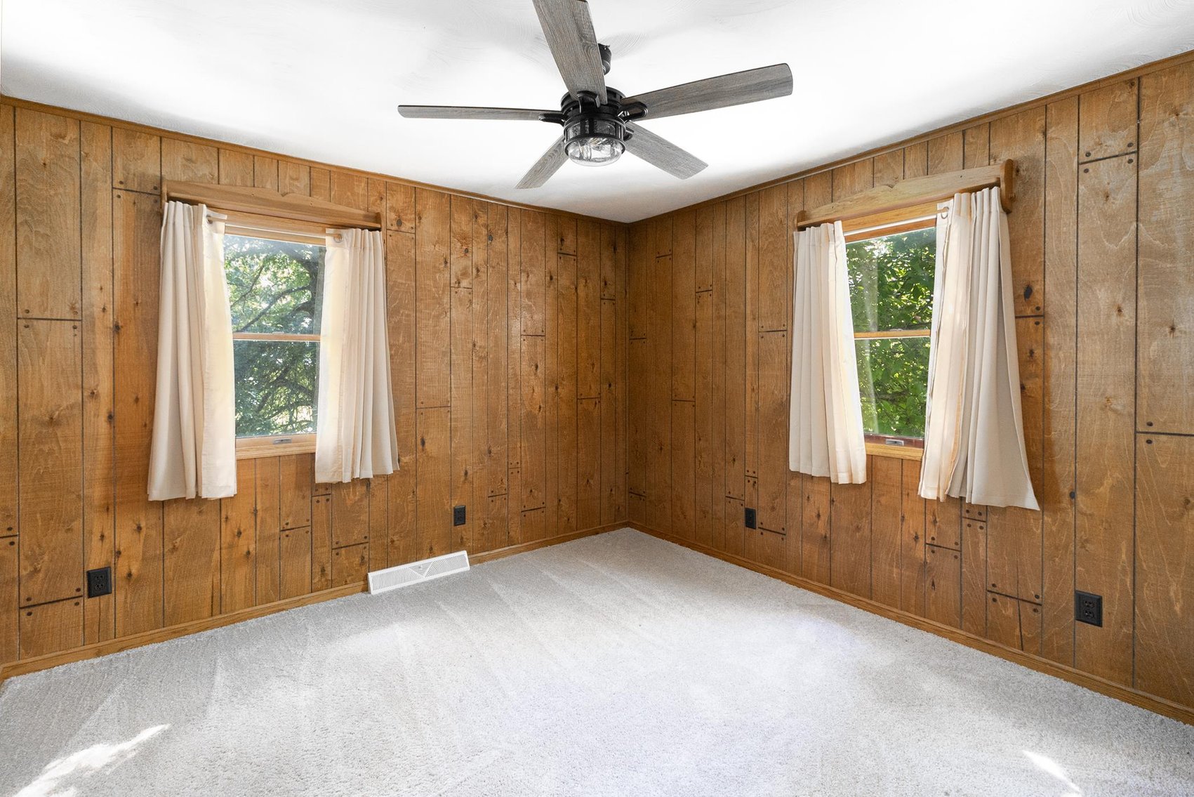 Image for SOLD $115,500 - Move-in Ready 4 Bedroom on 2.86 Acres