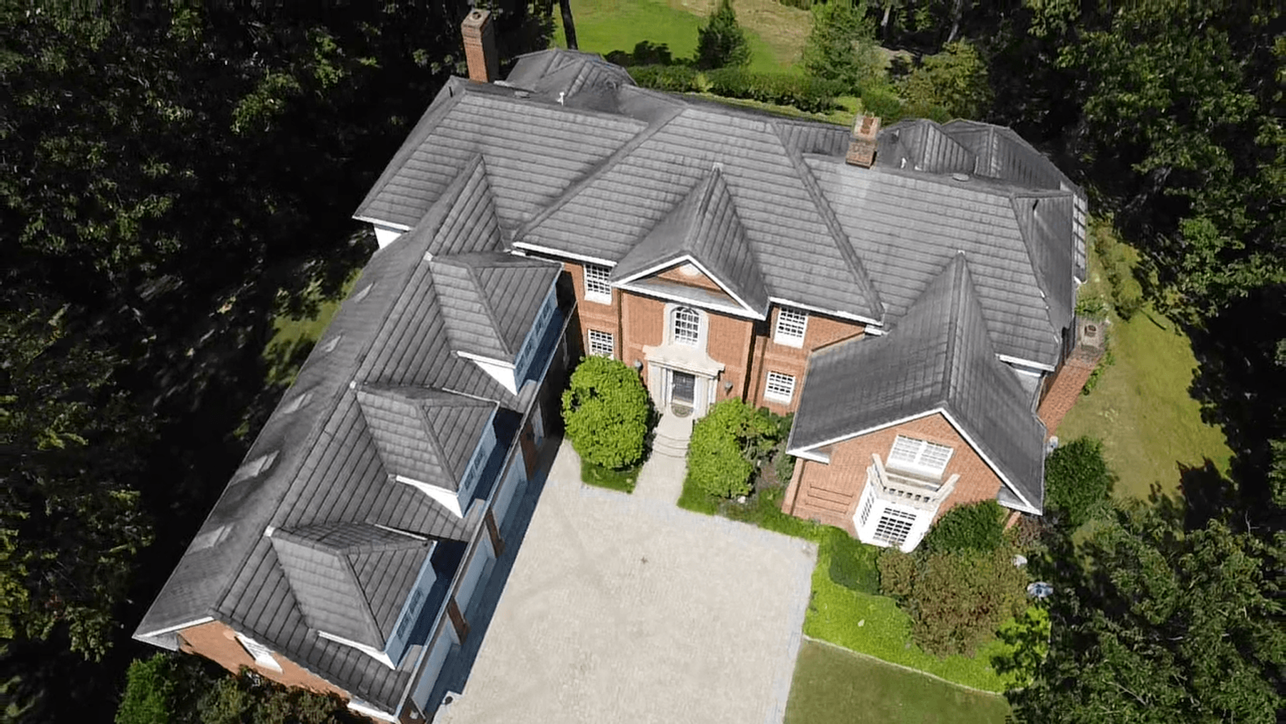 Image for SOLD $1,255,000 - 4 Bedroom Colonial Style Home