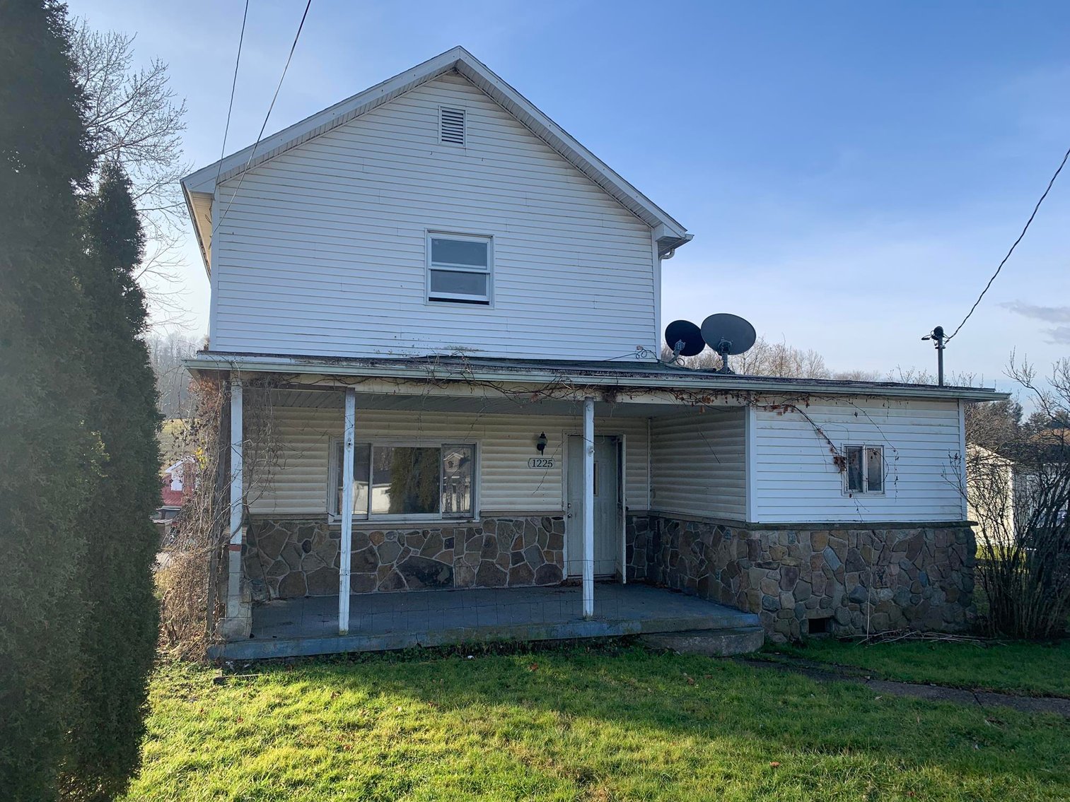 Image for SOLD - 3 Bedroom Home on Corner Lot Selling to the Highest Bidder