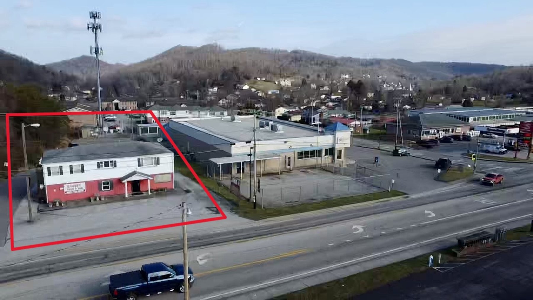 Image for SOLD $220,000 - Commercial Building with Two Apartments on a Major Thoroughfare