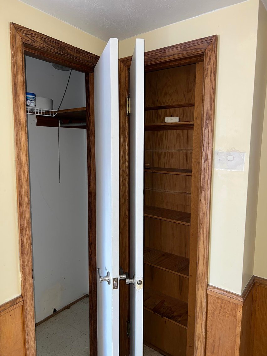 Image for SOLD $220,000 - Commercial Building with Two Apartments on a Major Thoroughfare