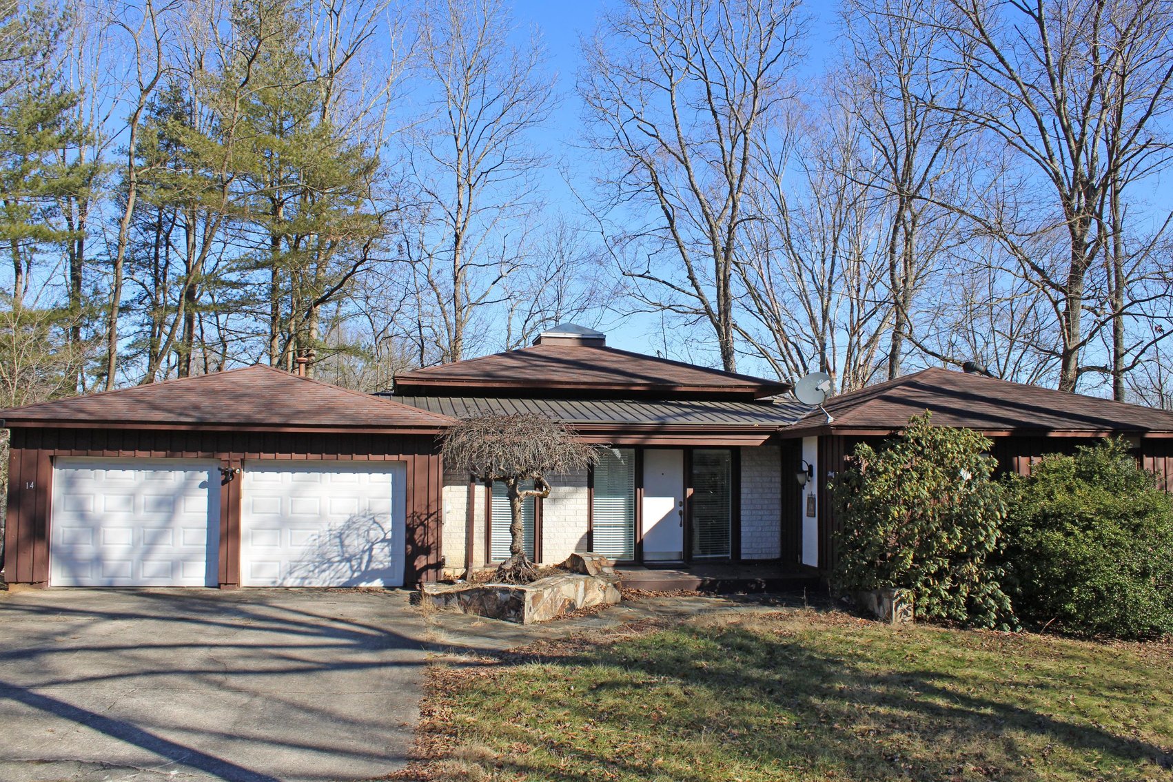 Image for SOLD $198,000 - 4 Bedroom in a Great Scott Depot Neighborhood