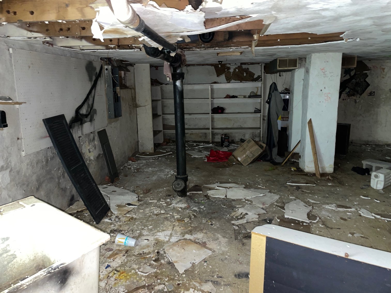 Image for SOLD $22,000 - 3 Bedroom Project Home in Charleston