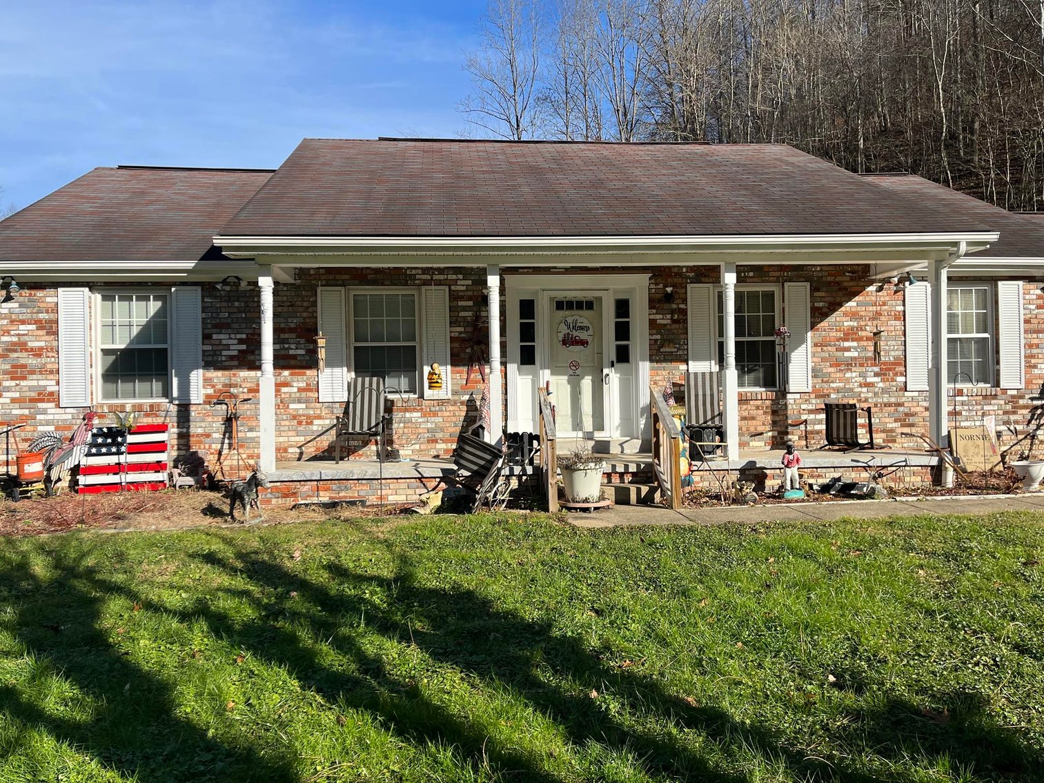 Image for SOLD $96,250 - 3 Bedroom Brick Ranch on 1.18 Acres in Elkview