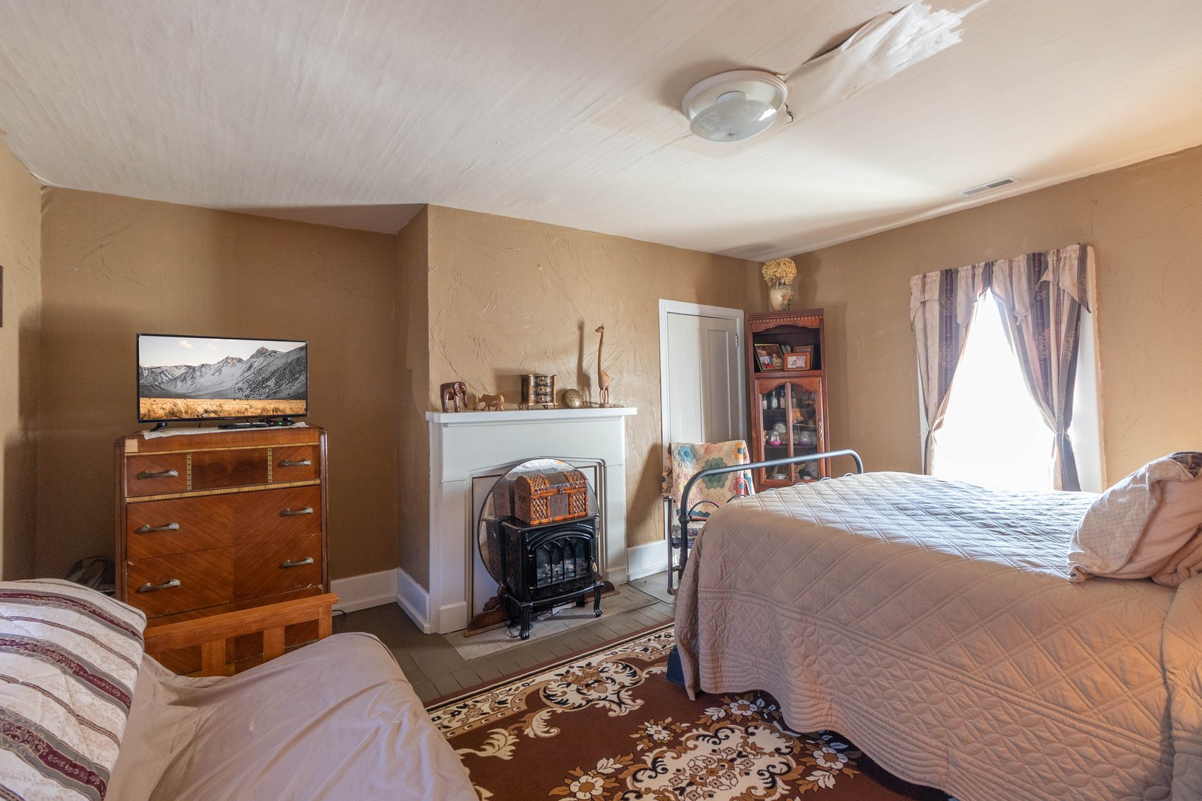 Image for SOLD $123,750 - Rustic 4 Bedroom Home on 4 Lots