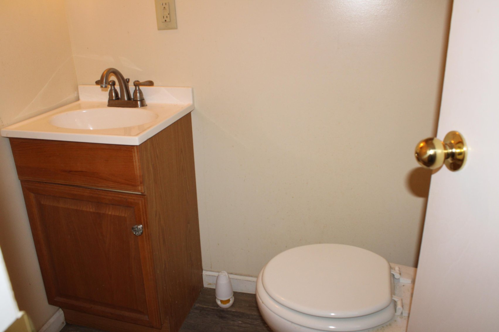 Image for SOLD $74,800 - Charming 2 Bedroom Cape Cod Selling to the Highest Bidder