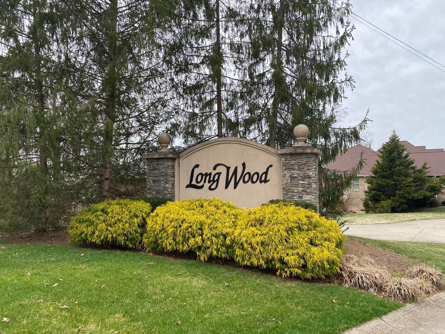 Image for SOLD $467,500 - 5 Bedroom House on Guyan Golf Course