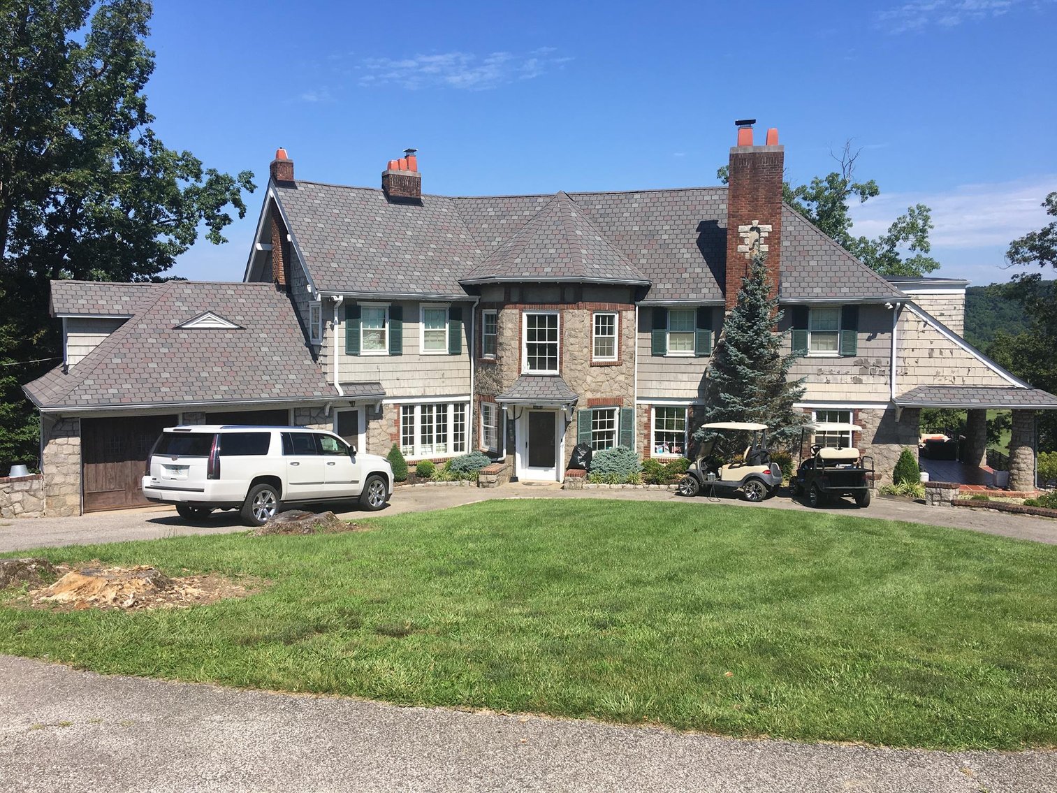 Image for SOLD $467,500 - 5 Bedroom House on Guyan Golf Course