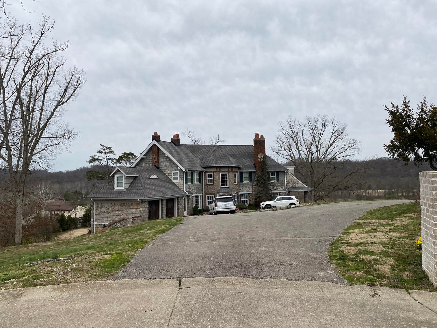 Image for SOLD $467,500 - 5 Bedroom House on Guyan Golf Course