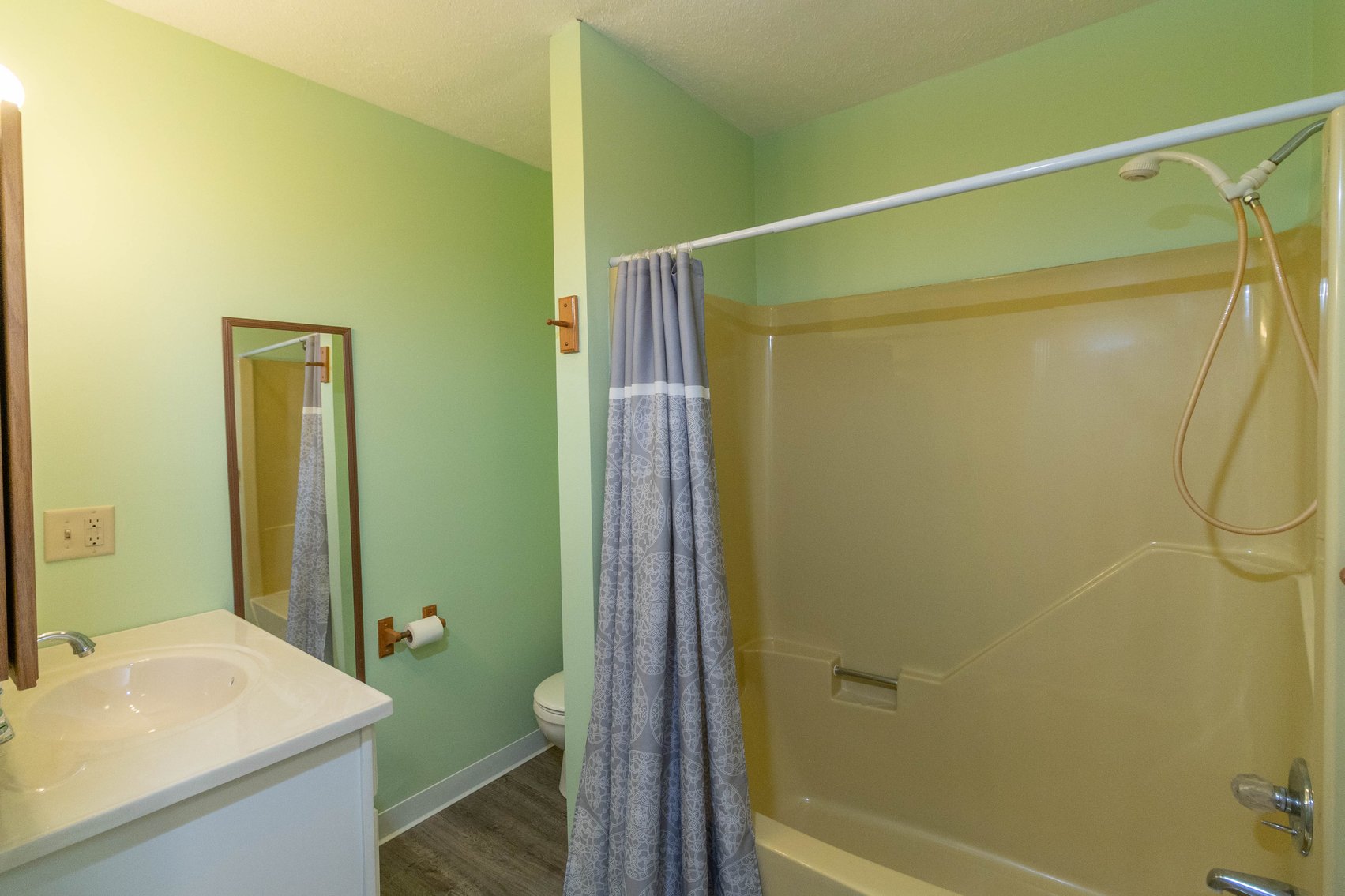 Image for Spacious, Move-in Ready 3 Bedroom in Fairmont