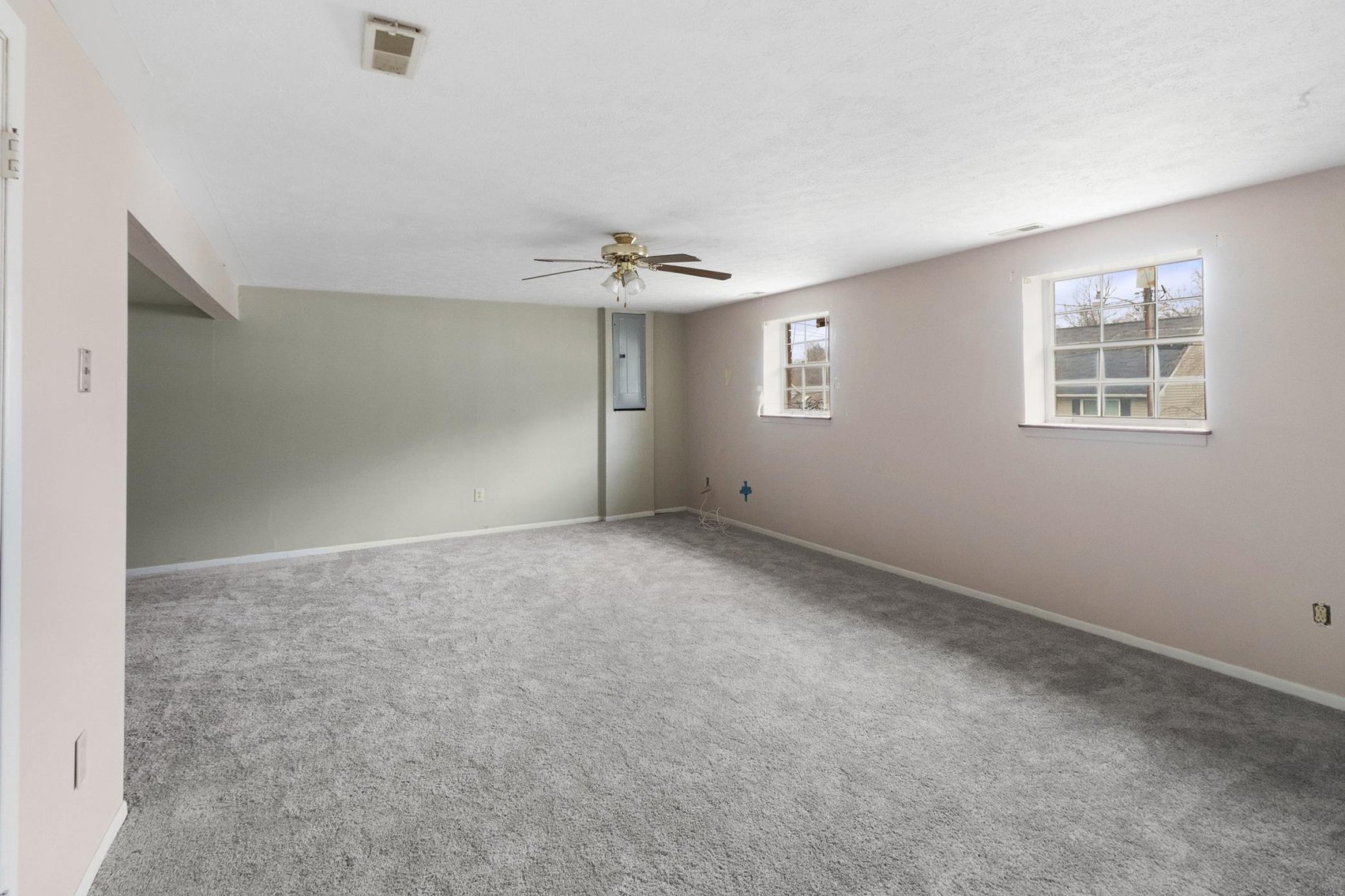 Image for Spacious, Move-in Ready 3 Bedroom in Fairmont